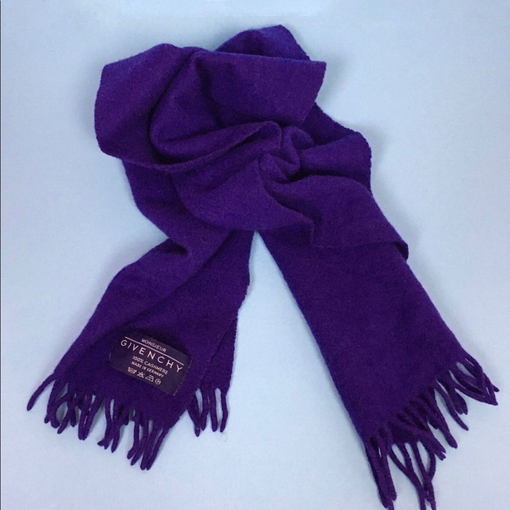 🔮Givenchy vintage scarf🔮